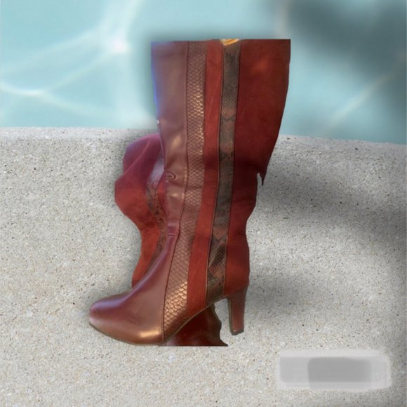 SEXY US  women's Ashley Stewart's KNEE HIGH 8W WIDE burgundy animal print boots - Picture 1 of 15